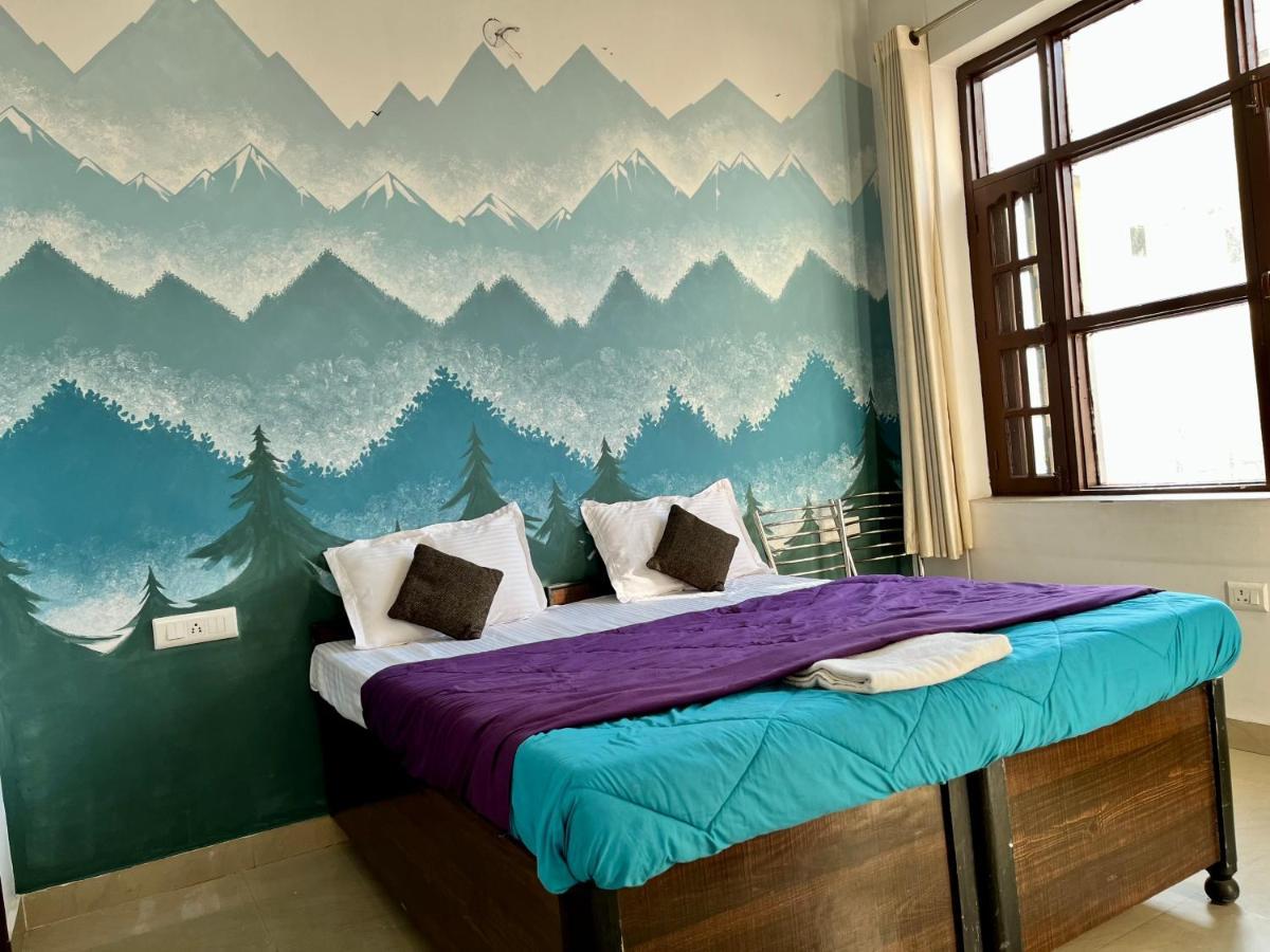 Joey's Homestay *